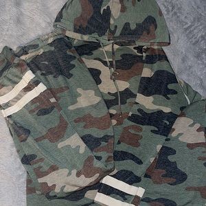 CAMO HOODIE JOGGER SET!